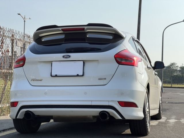 Ford 福特 FOCUS 五門  第4張相片