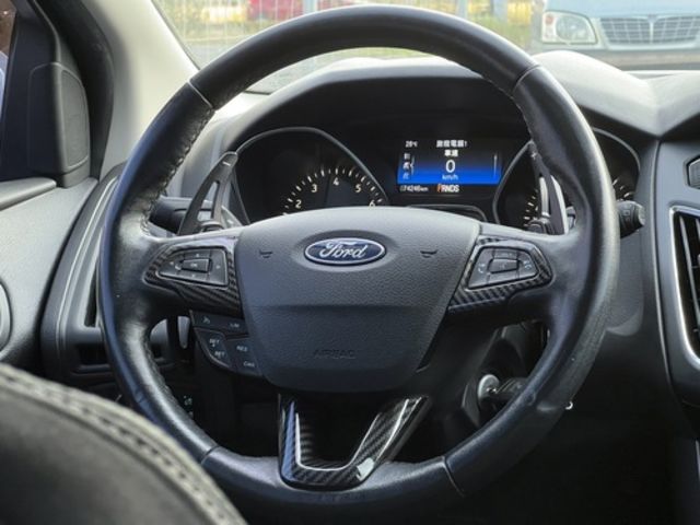 Ford 福特 FOCUS 五門  第8張相片