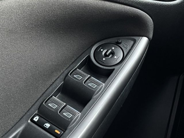 Ford 福特 FOCUS 五門  第11張相片