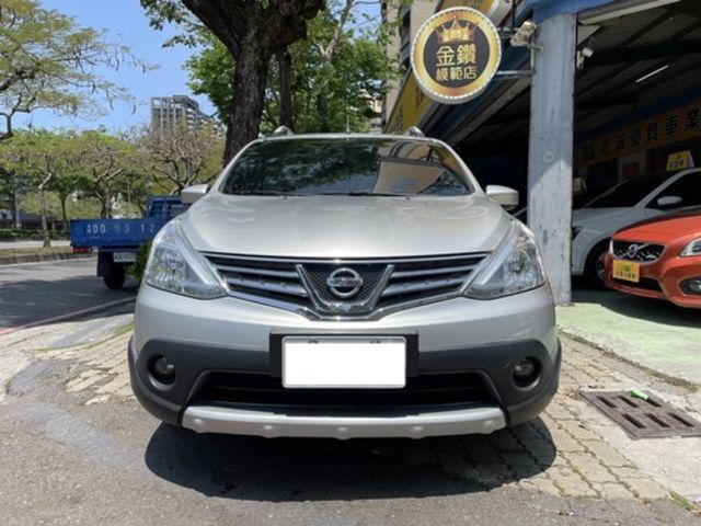 NISSAN日產 LIVINA  第2張相片