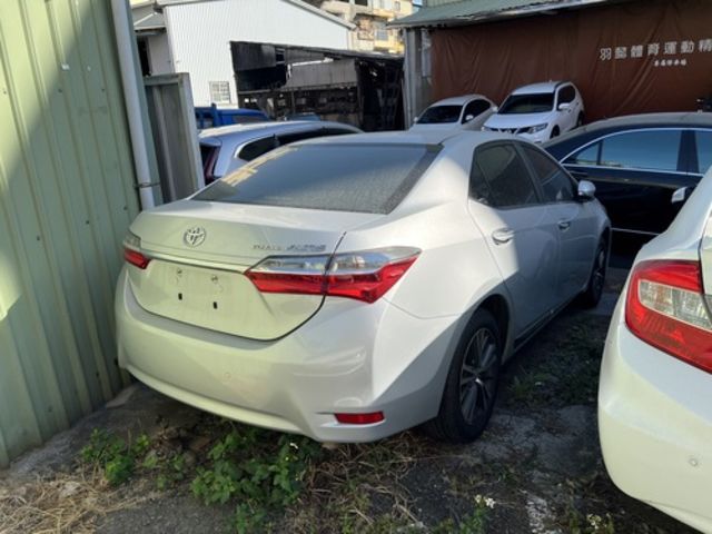 Toyota 豐田 ALTIS  第2張相片