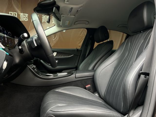 M-Benz 賓士 E200  第8張相片