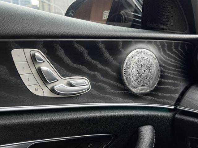 M-Benz 賓士 E200  第10張相片