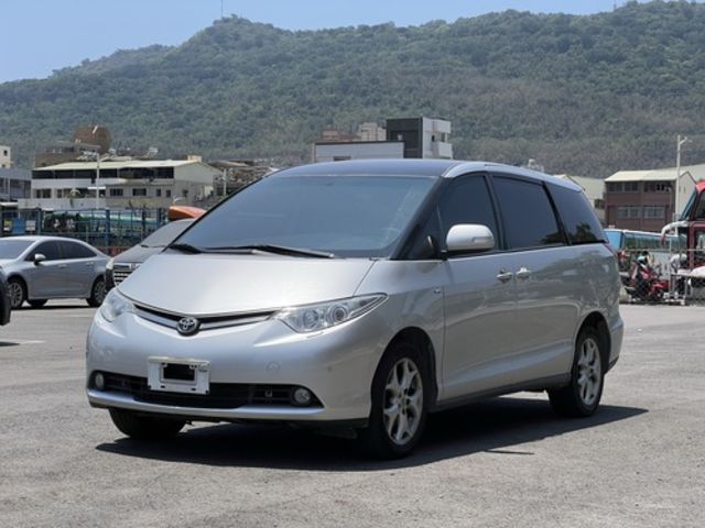 Toyota 豐田 PREVIA  第2張相片