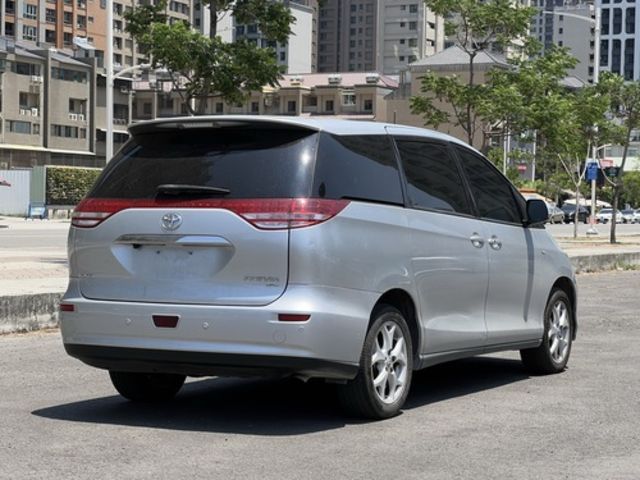 Toyota 豐田 PREVIA  第3張相片