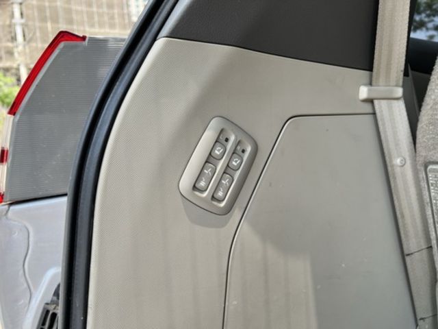Toyota 豐田 PREVIA  第10張相片