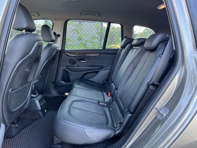 BMW 寶馬 218D  第7張相片