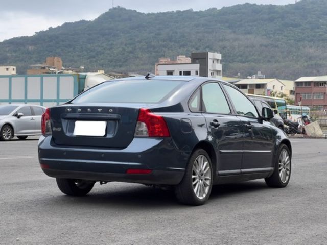 Volvo 富豪 S40  第4張相片