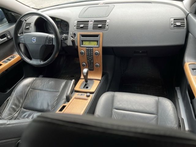 Volvo 富豪 S40  第7張相片