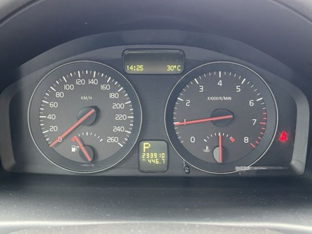 Volvo 富豪 S40  第13張相片