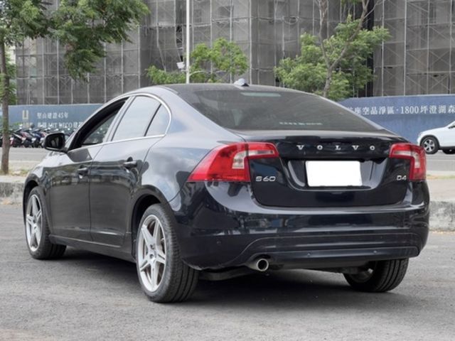 Volvo 富豪 S60  第3張相片