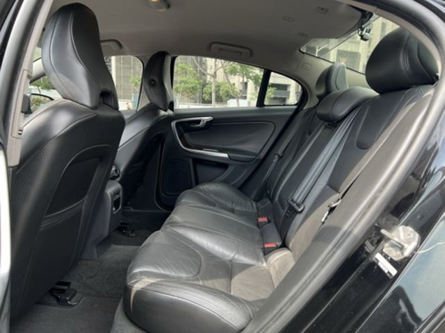 Volvo 富豪 S60  第7張相片