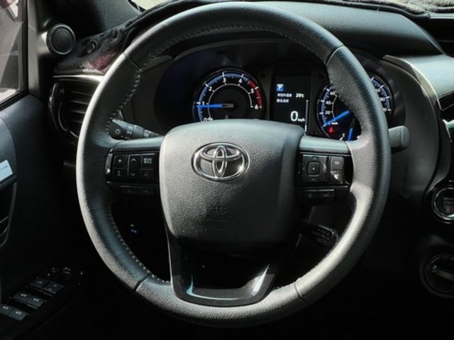 Toyota 豐田 HILUX  第14張相片