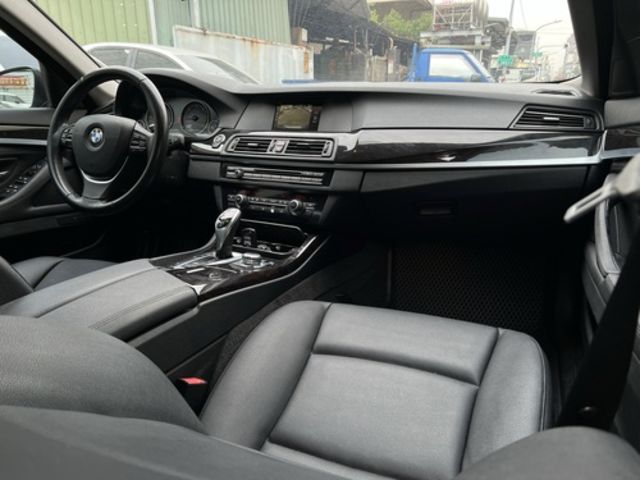 BMW 寶馬 520D  第9張相片