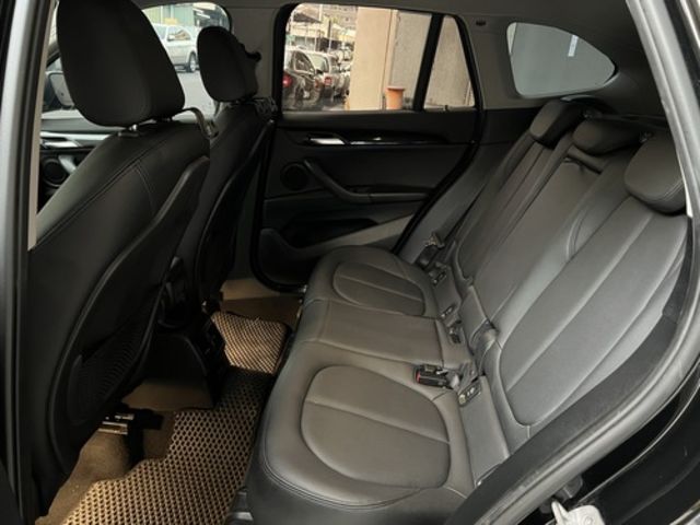 BMW 寶馬 X1  第9張相片