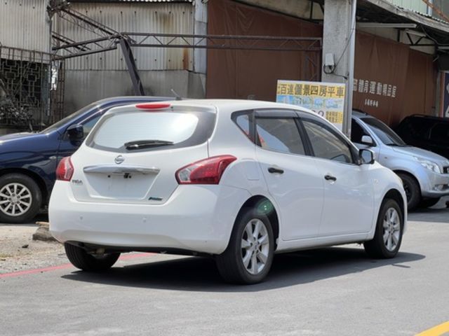 NISSAN日產 TIIDA  第2張相片