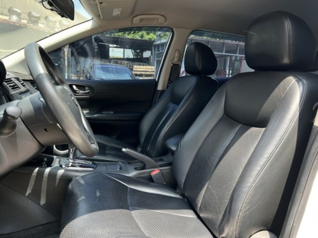 NISSAN日產 TIIDA  第3張相片