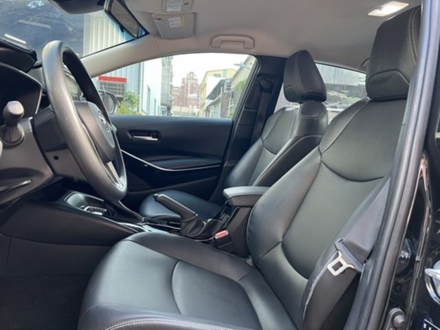 Toyota 豐田 COROLLA ALTIS HYBRID  第3張相片