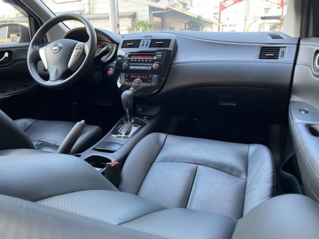 NISSAN日產 TIIDA  第7張相片