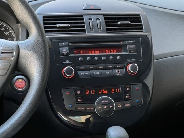 NISSAN日產 TIIDA  第10張相片