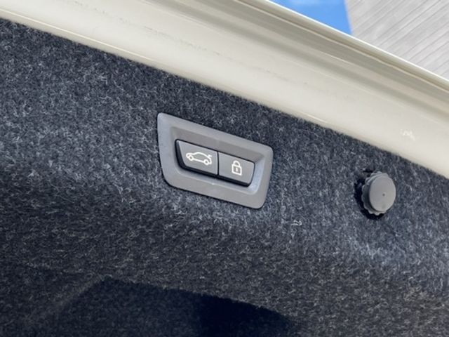BMW寶馬 530I  第7張相片
