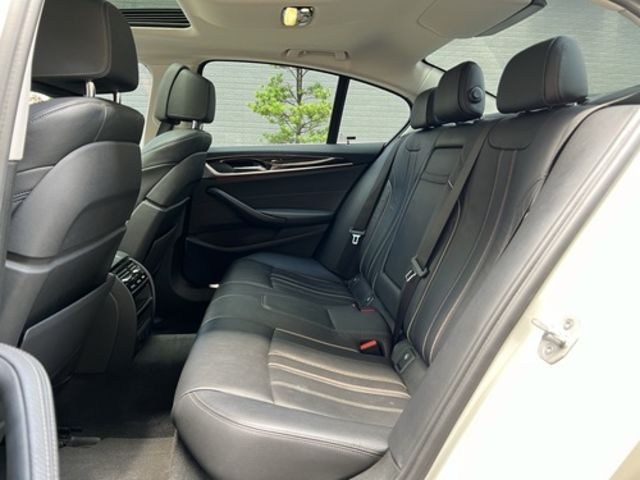 BMW寶馬 530I  第11張相片