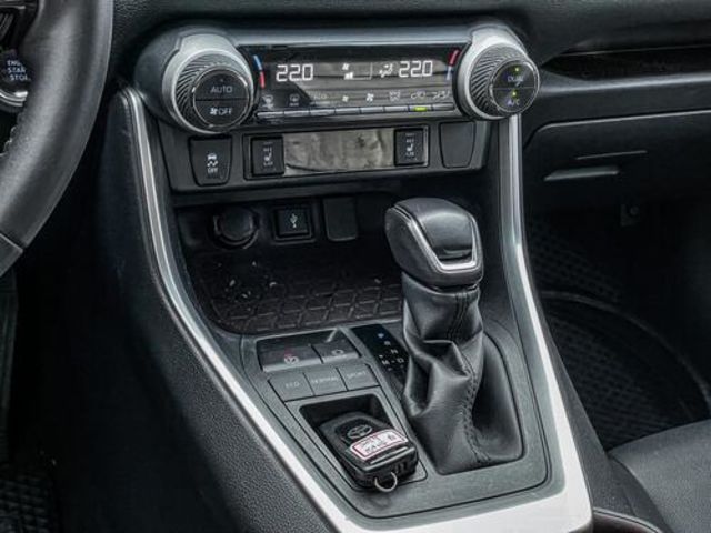 TOYOTA豐田 RAV4  第13張相片