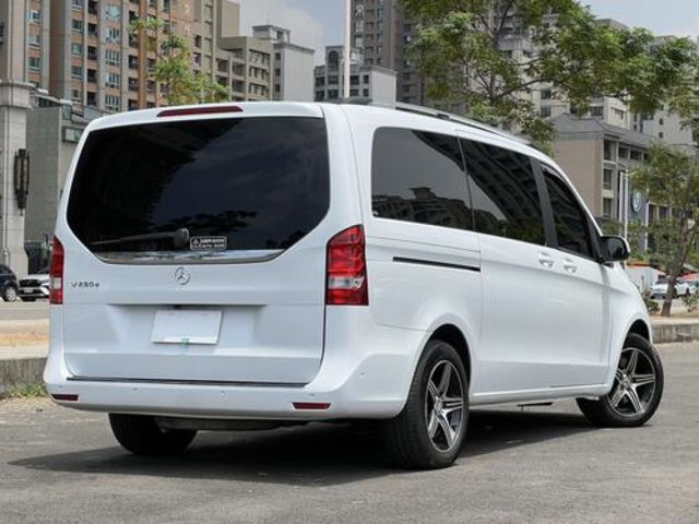 M-BENZ賓士 V250 D  第3張相片