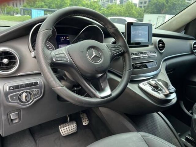 M-BENZ賓士 V250 D  第10張相片