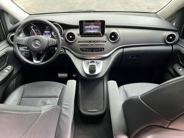 M-BENZ賓士 V250 D  第11張相片