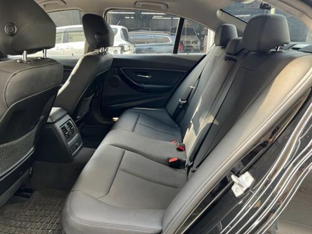 BMW寶馬 318I  第6張相片