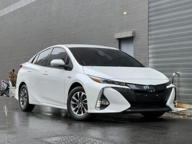 TOYOTA豐田 PRIUS PHV  第1張相片