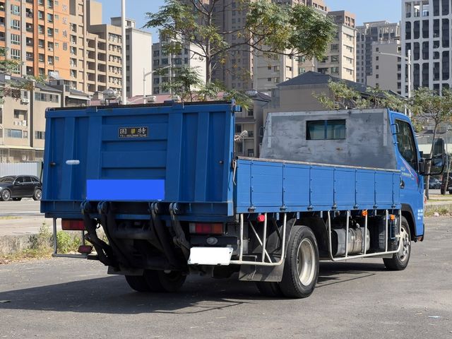 MITSUBISHI三菱 CANTER  第3張相片