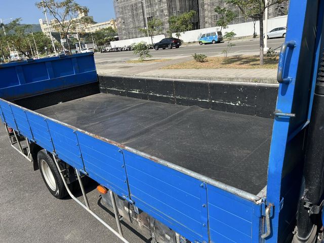 MITSUBISHI三菱 CANTER  第6張相片