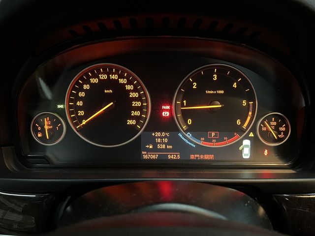 BMW寶馬 520D  第9張相片