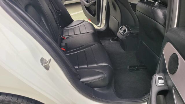 M-BENZ賓士 C180  第17張相片