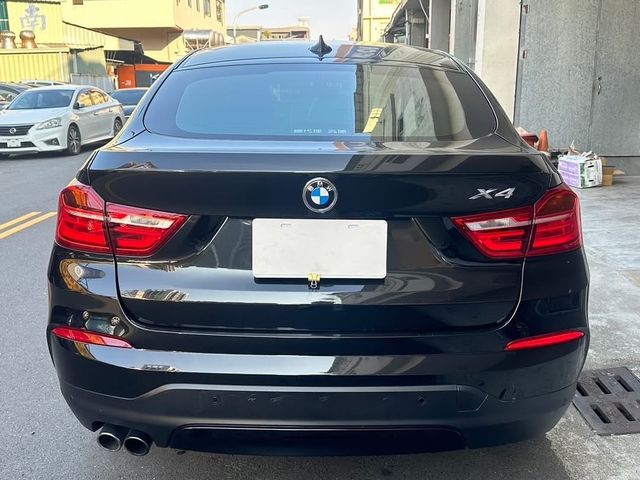 BMW寶馬 X4 XDRIVE28I  第2張相片