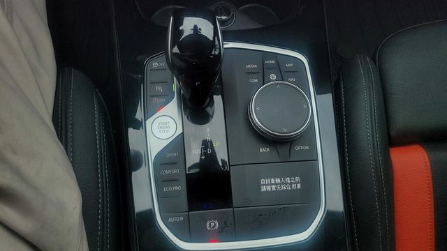 BMW寶馬 118I  第11張相片