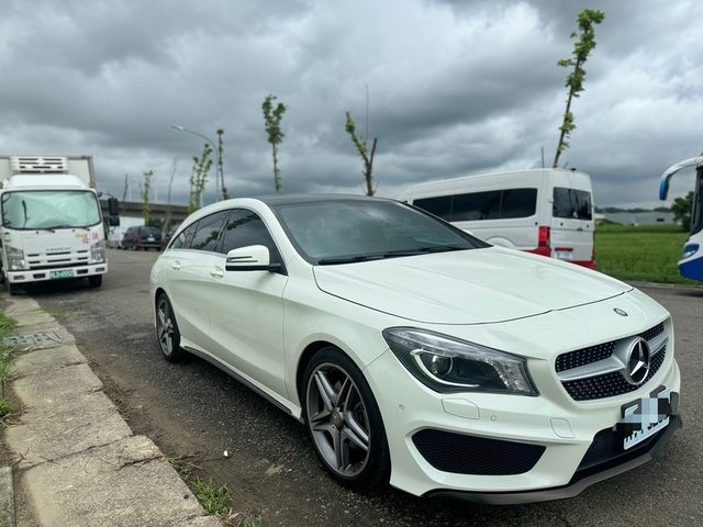 M-BENZ賓士 CLA250  第2張相片