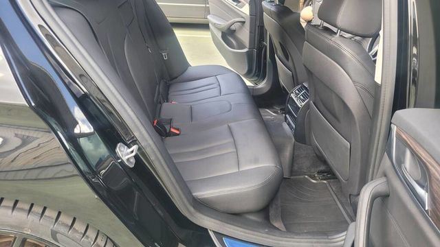 BMW寶馬 520I  第10張相片
