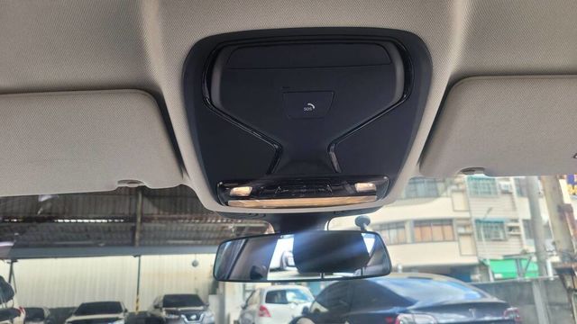BMW寶馬 520I  第17張相片