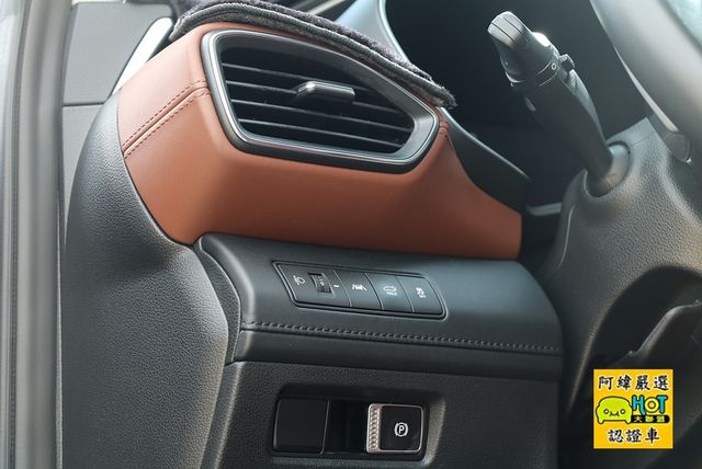 HYUNDAI現代 SANTA FE  第9張相片