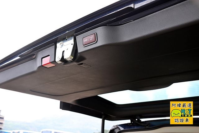 M-BENZ賓士 V250 D  第11張相片