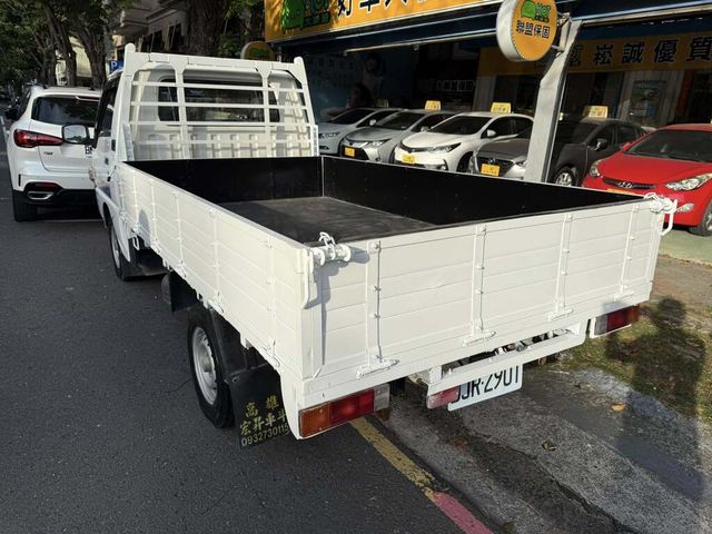 MITSUBISHI三菱 DELICA  第2張相片