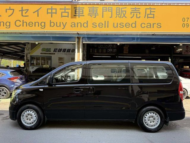 HYUNDAI現代 STAREX  第7張相片