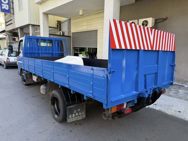 MITSUBISHI三菱 CANTER  第2張相片