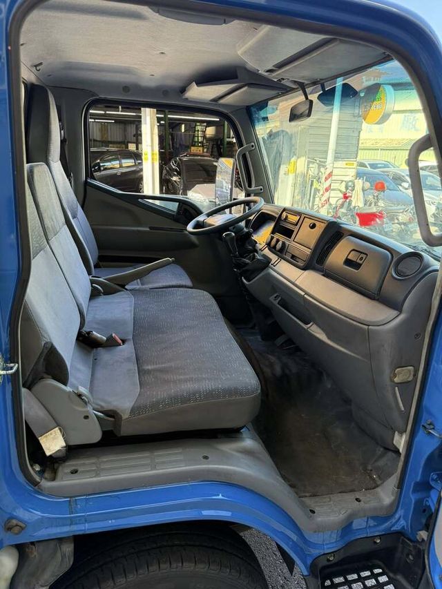 MITSUBISHI三菱 CANTER  第4張相片