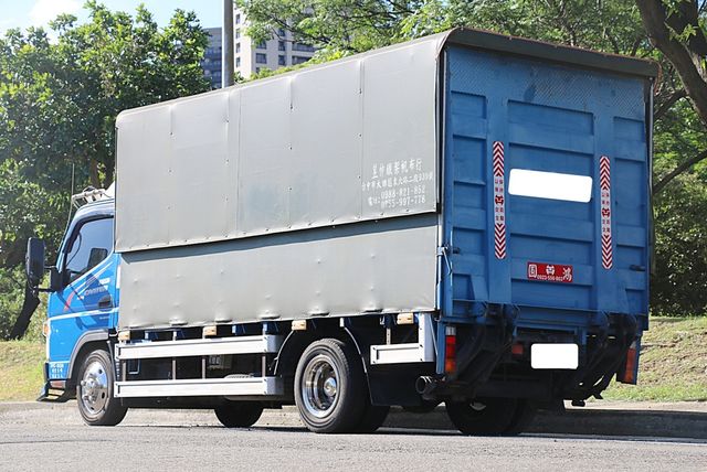 MITSUBISHI三菱 CANTER  第2張相片