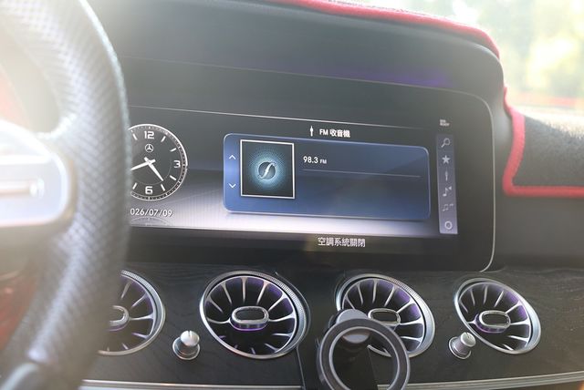 M-BENZ賓士 E300  第8張相片