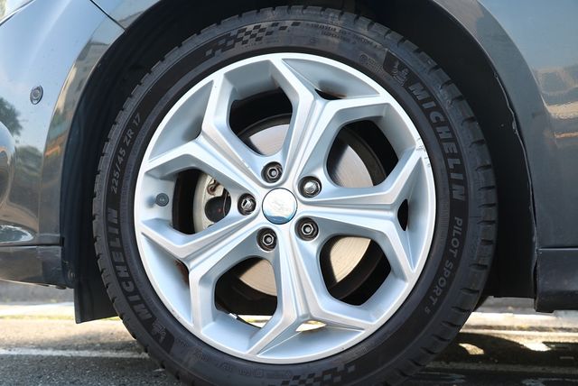 FORD福特 FOCUS  第13張相片